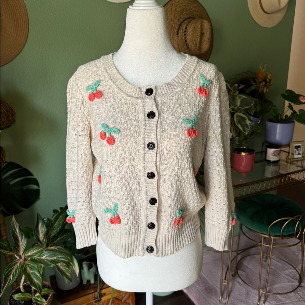 Varga * Vintage Inspired * Cream Cardigan with Cherry Accents *  SZ L